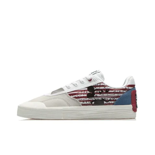 Disney X Keith Haring x LiNing Mickey Anti Slip Wear Resistant Low Top Skateboard Shoes Men's White Gray