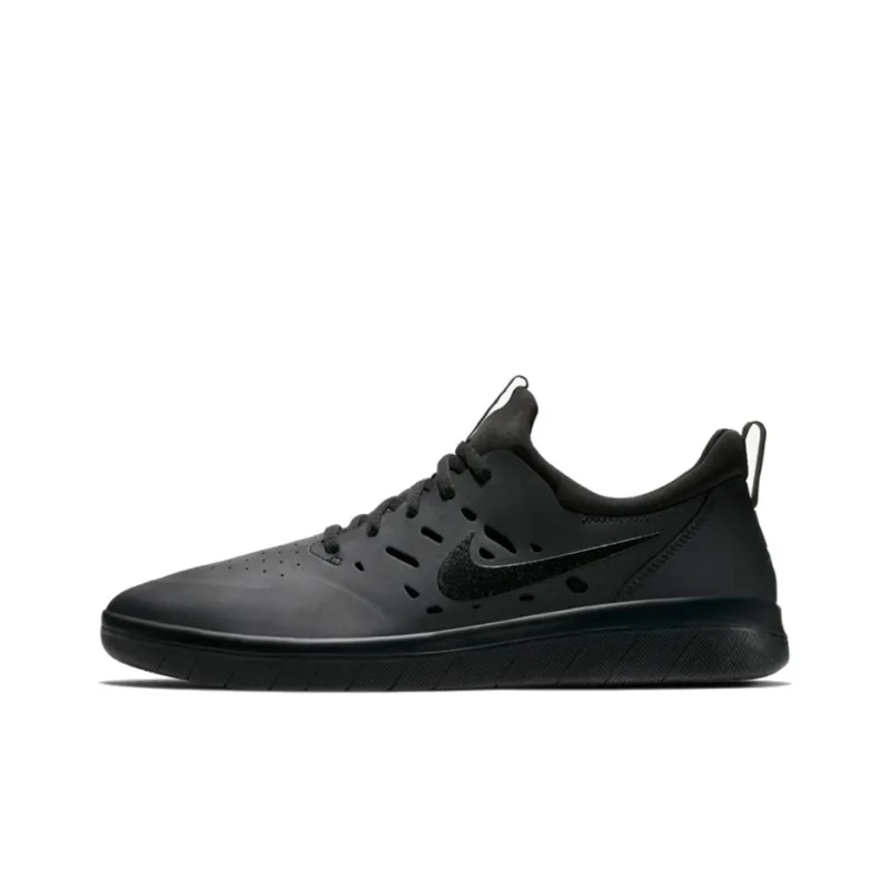 Nike Sb Nyjah Free Triple Black-0
