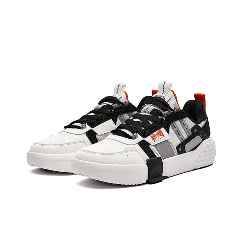 Erke Peerless Master Cushioned Slip Resistant Low Top Skateboard Shoes Men's White Black-1