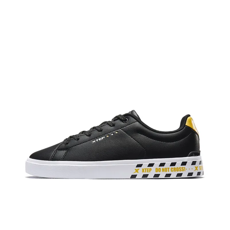 XTEP Lightweight Balance Abrasion Resistant Slip Resistant Low Top Skateboard Shoes Men's-0
