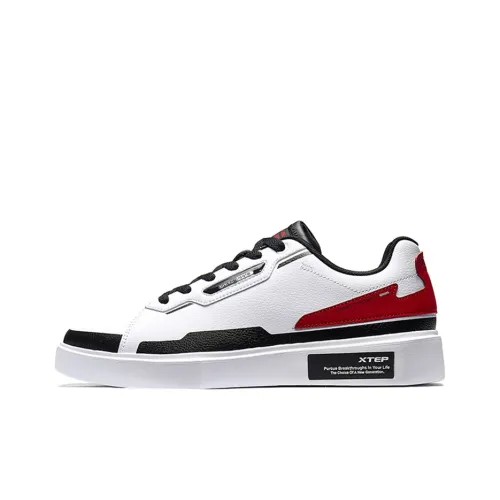 XTEP Abrasion Resistant Slip Resistant Low Top Skateboard Shoes White Black Red