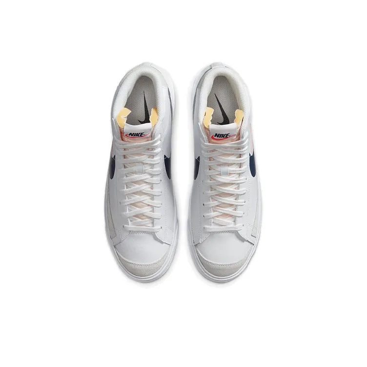 Nike Blazer Mid 77 Vintage Reverse Logo-3