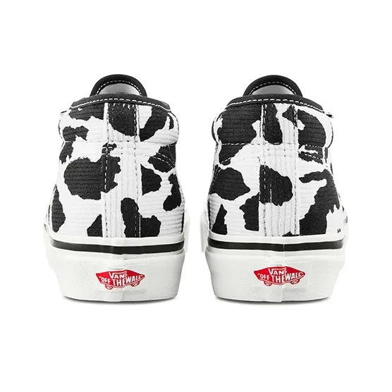 Vans Unisex Chukka 49 Dx Sneakers Black/White-5
