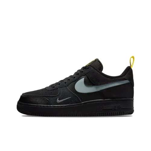 Nike Air Force 1 Low Cut Out Swoosh Black