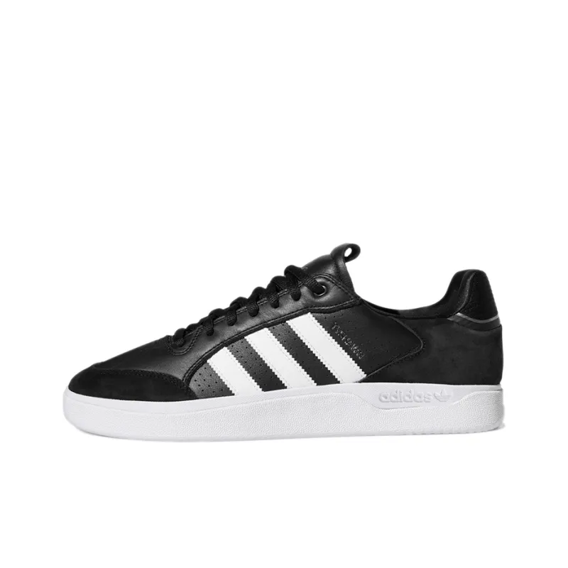 Adidas Tyshawn Low Black White-0