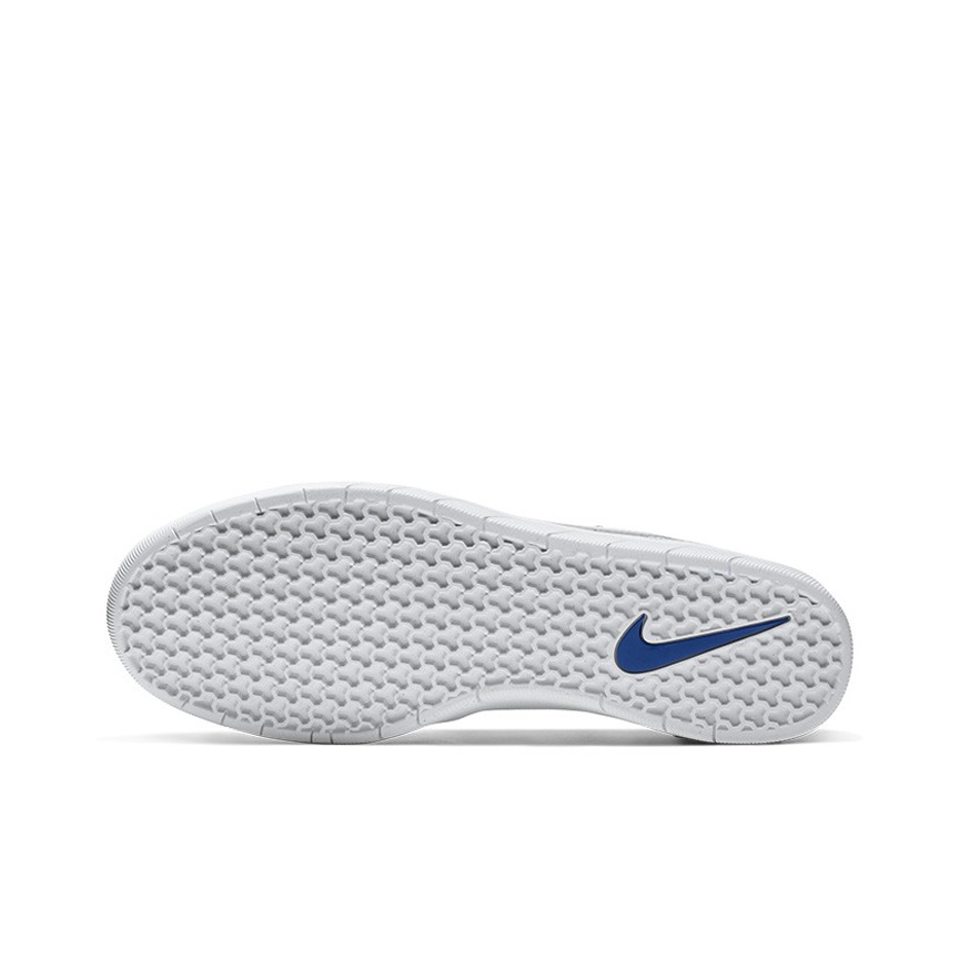 Nike sb team classic sneaker best sale