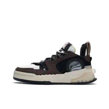 LINING Enlightenment Skateboard Shoes Men Low Top Snow/Charcoal Brown/Black