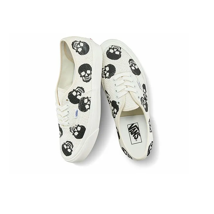 Vans Authentic 44 Dx Needlepoint Skulls-4