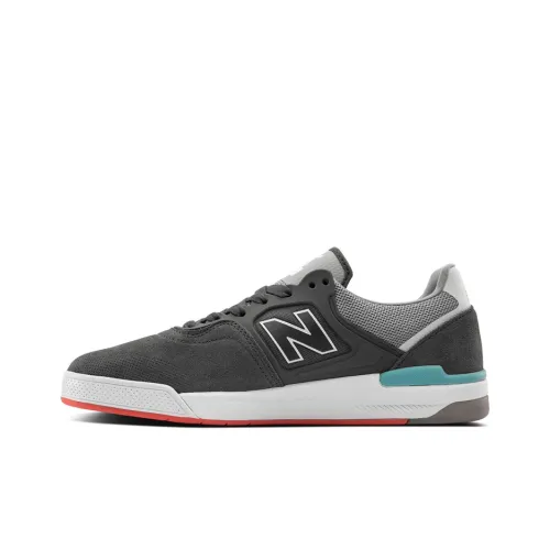 De New Balance XC-72 kost met de 10% korting