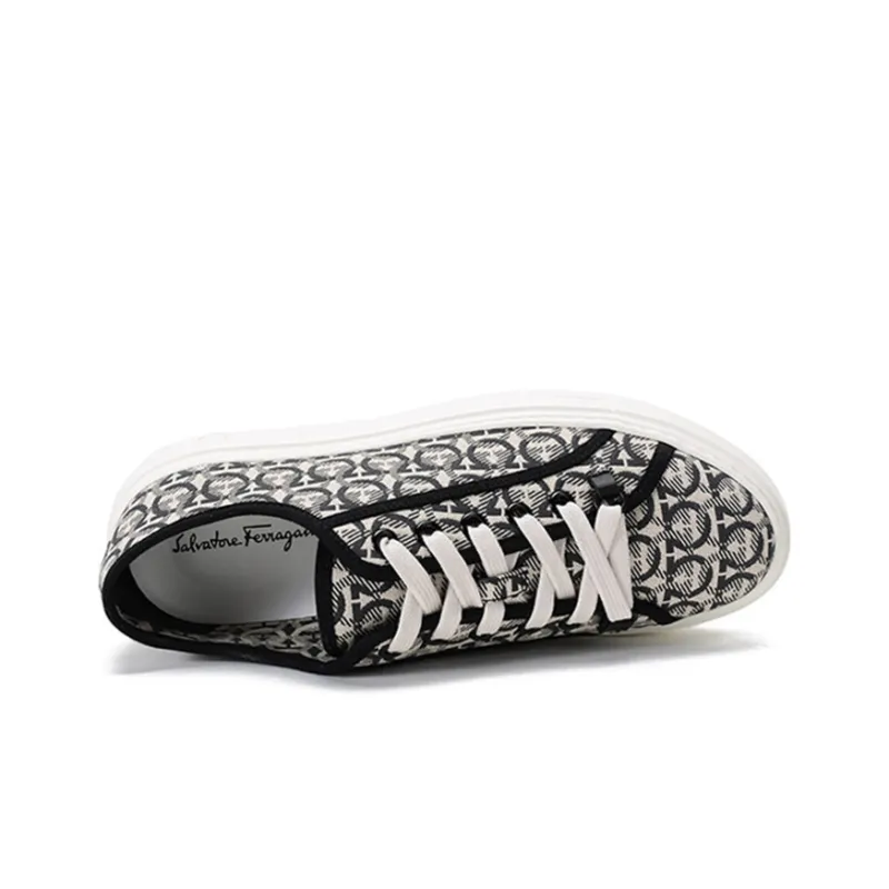 FERRAGAMO GANCINI Breathable Balance Low Top Skateboard Shoes Men's Beige Black-4