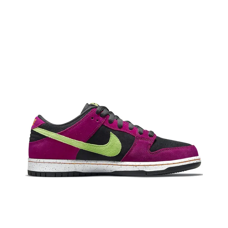 Nike Sb Dunk Low Pro Acg Terra Red Plum-1