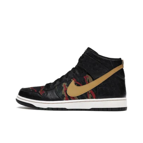 Nike Dunk CMFT Tiger Camo