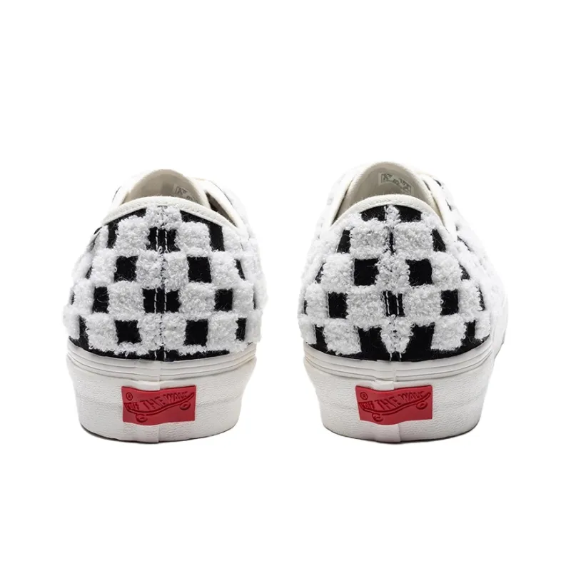 Authentic Vans One Piece Vlt Lx 'Embroidered Black'-3