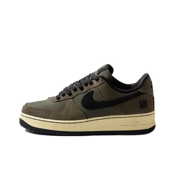 Nike Air Force 1 Low Sp Undefeated Ballistic Dunk Vs. AF1