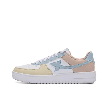 XTEP Air Force One Coverage Anti Slip And Wear Resistant Lightweight Low Top Skateboard Shoes Women's White Pink Blue