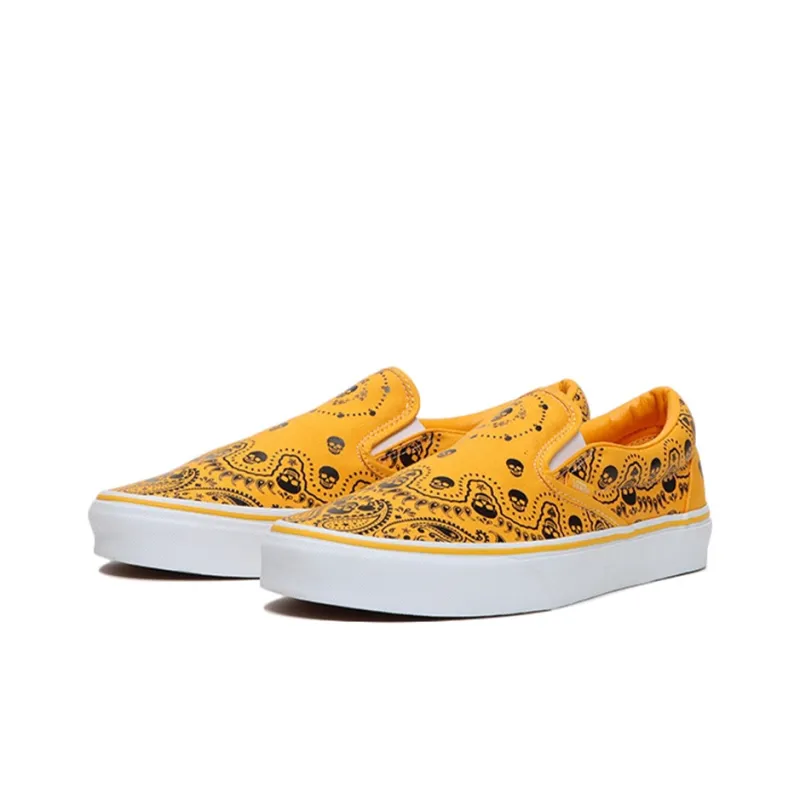 Vans Classic Slip On 'Bandana Saffron'-1
