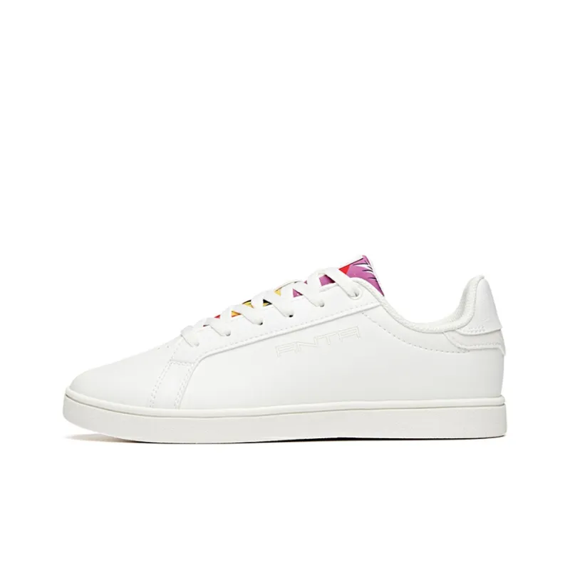 Anta Life Collection Low-Top Skateboard Shoes Women's White Pink-0