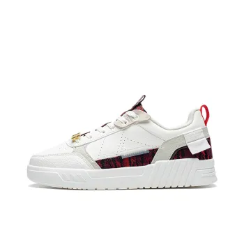 XTEP Coverage Warm Slip Resistant Low Top Skateboard Shoes Men's White Red