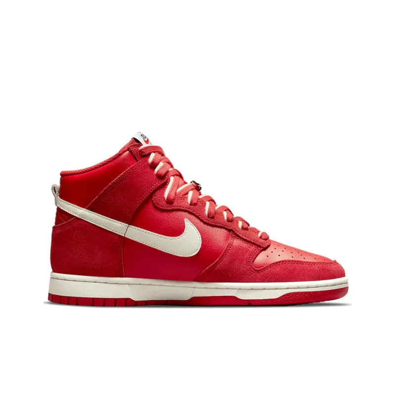 Nike Dunk High First Use Red-1