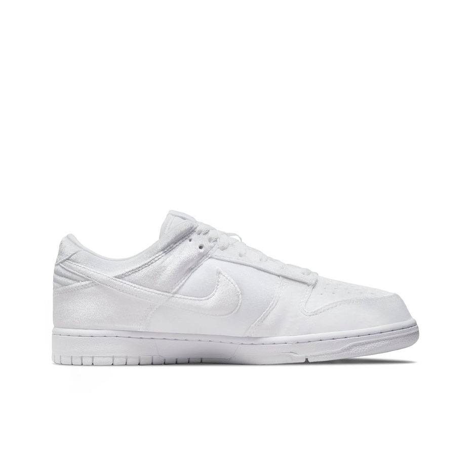 Nike Dunk Low Dover Street Market Triple White Velvet US M