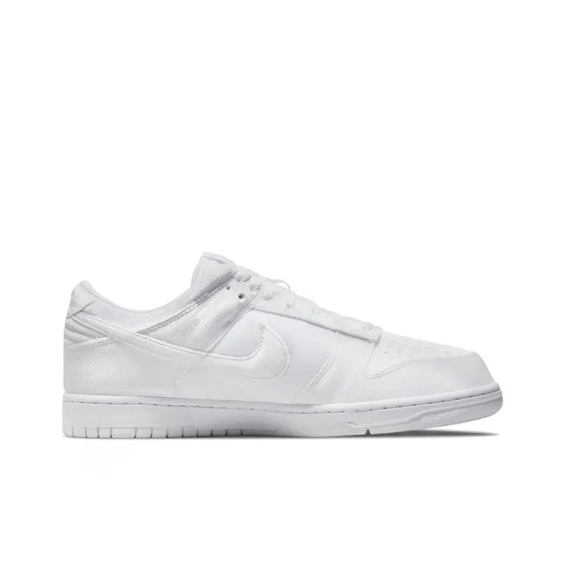 Nike Dunk Low Dover Street Market Triple White Velvet-1