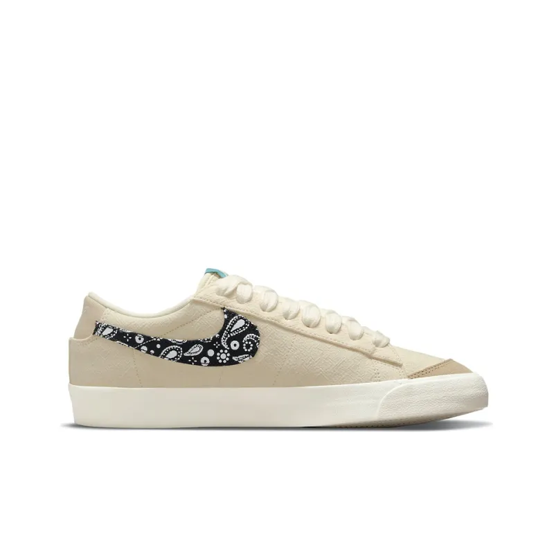 Nike Blazer Low Paisley Swoosh-1