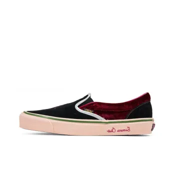 Slip On Feature X Classic Vans 'Sinners Club'