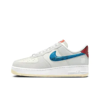 Nike Air Force 1 Low Sp Undefeated 5 On It Dunk Vs. AF1