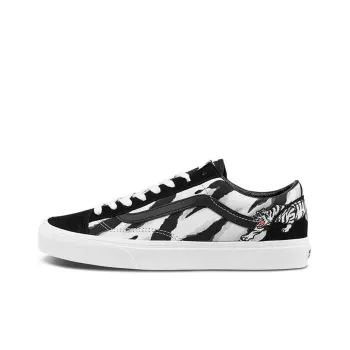 Vans Unisex Style 36 Low Top Sneakers Black/White