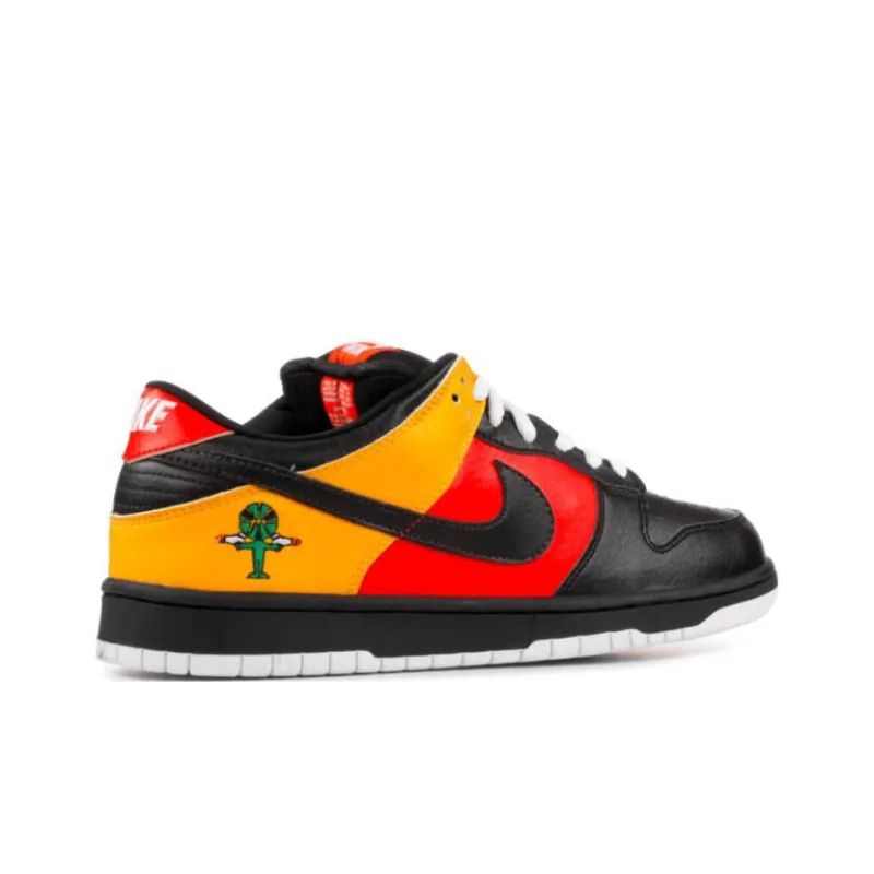 Nike Sb Dunk Low Raygun-3
