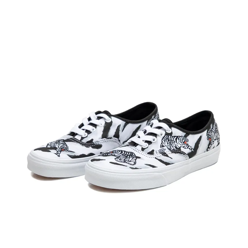 Vans Unisex Authentic Low Top Sneakers Black/White-2