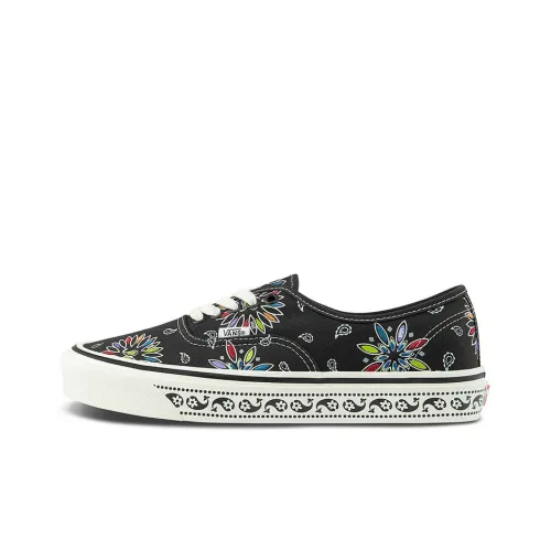 Vans Authentic 44 DX Multicolor Paisley