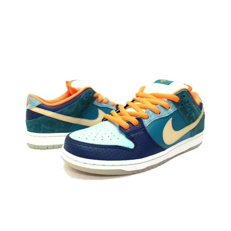 Nike SB Dunk Low MIA Skate Shop-2