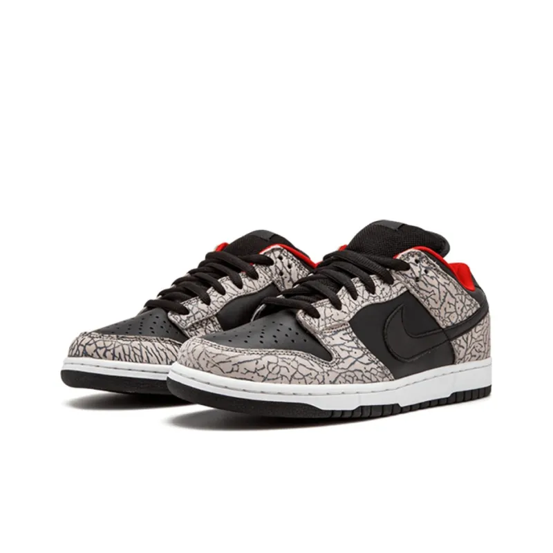 Nike Sb Dunk Low Supreme Black Cement 2002-1