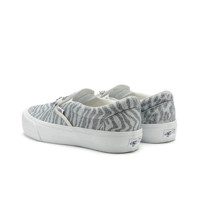 Vans Needles X Vault Classic Slip On V 'Animal Print White'-4