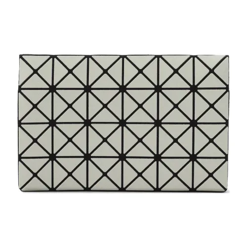 ISSEY MIYAKE Oyster Wallets