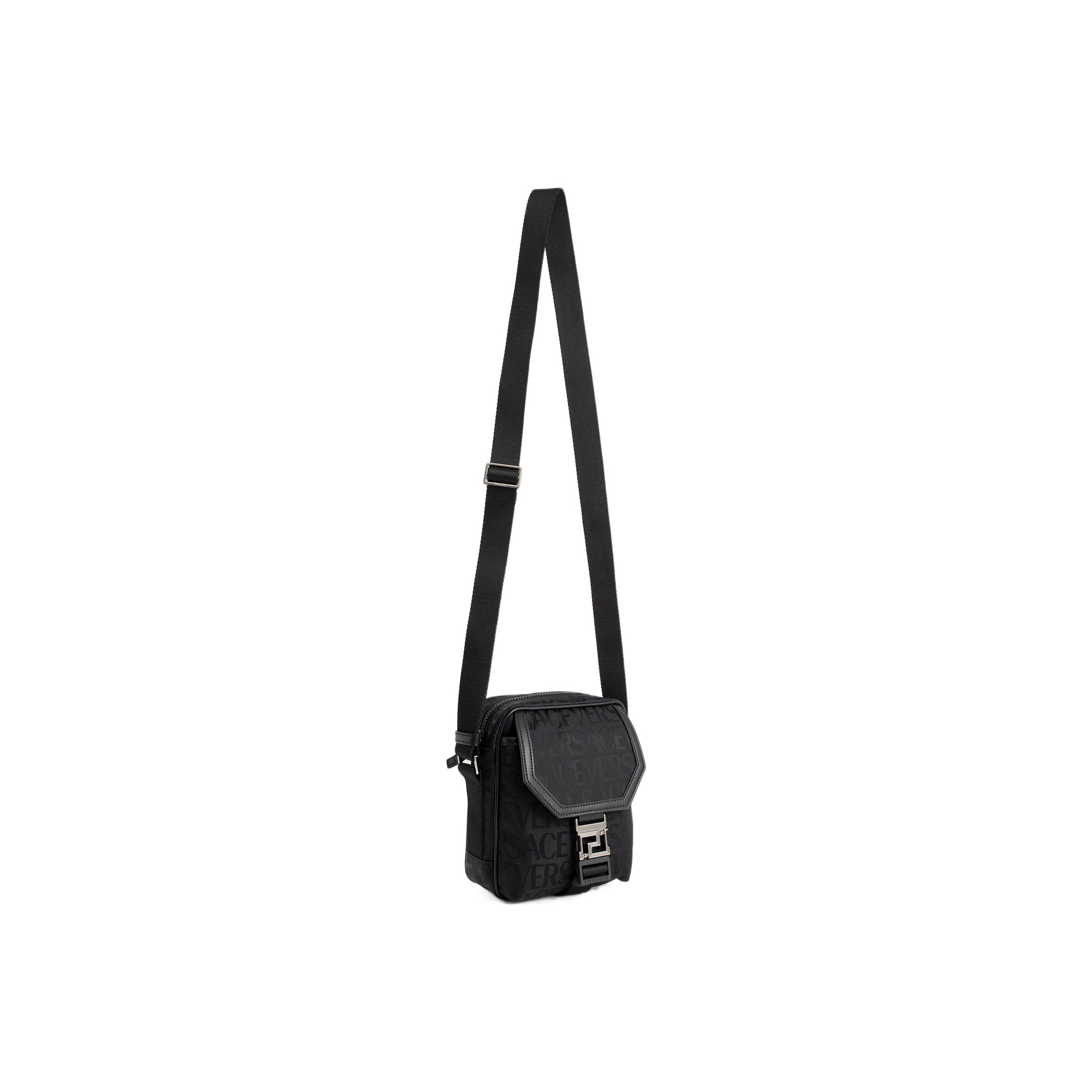 ショルダーバッグ VERSACE Men Shoulder bag Black 10160591A13018 1B00V VERSACE Polyamide Crossbody Bag Shoulder Bag Regular Men's