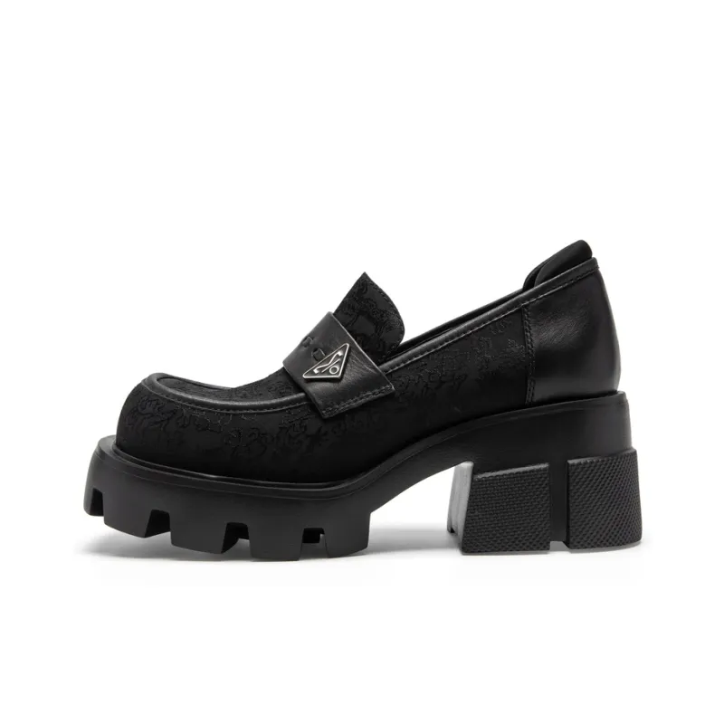 MIO Loafers Women's Low Top Black White/Black-6