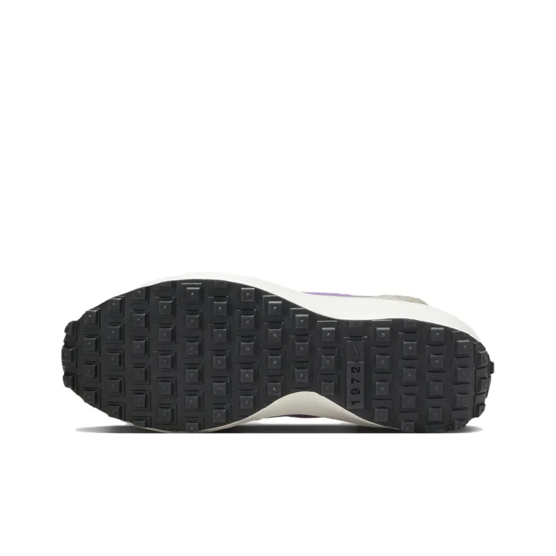 Nike Waffle Debut 'White Rush Fuchsia' Women's-5