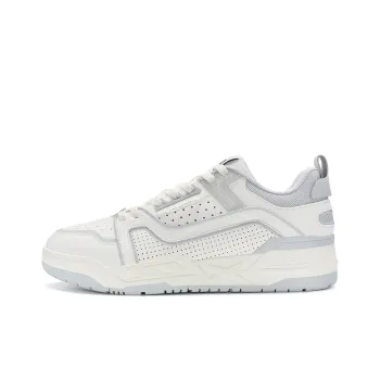 XTEP Cushioning Anti Slip And Wear Resistant Low Top Basketball Shoes Men's White Gray