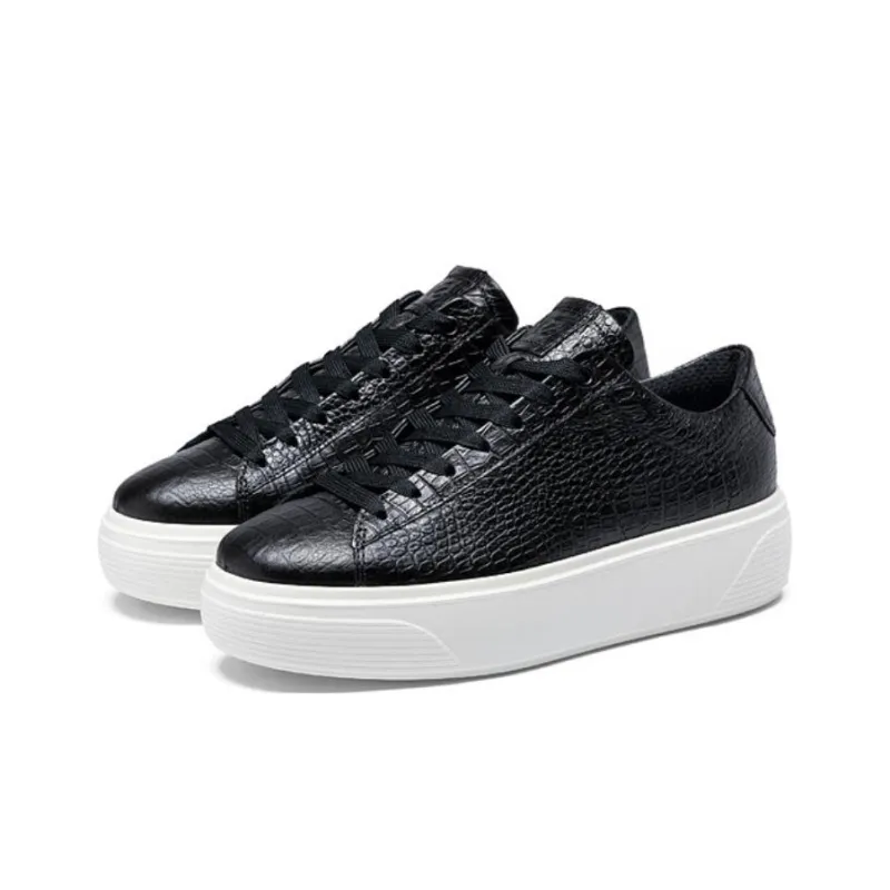 Ecco Low Top Skateboard Shoes Women's Black-2