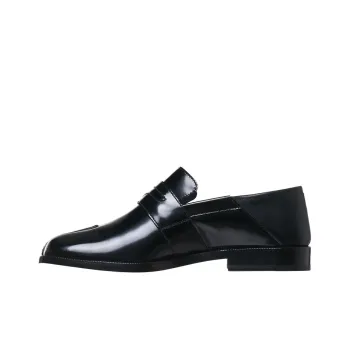 Maison Margiela Tabi Toe Slip On Loafers Women's