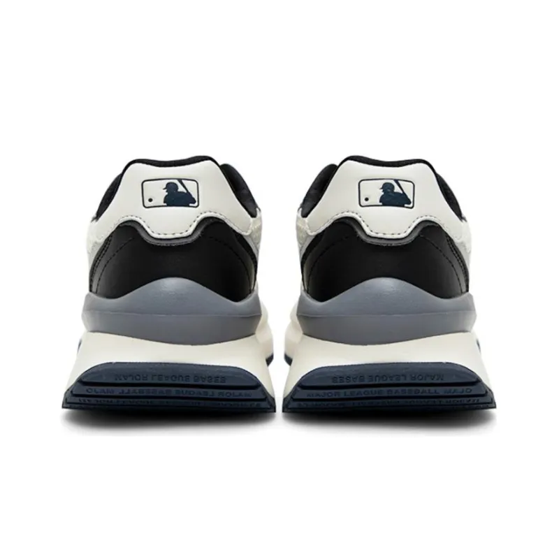 MLB Chunky Runner Bare Eyes 3D Anti Slip Wear Resistant Low Top Chunky Sneakers Unisex Black White-4