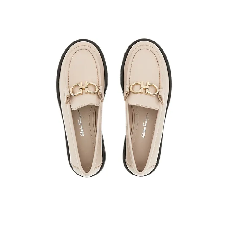 FERRAGAMO Gancini-plaque Leather Loafers-3
