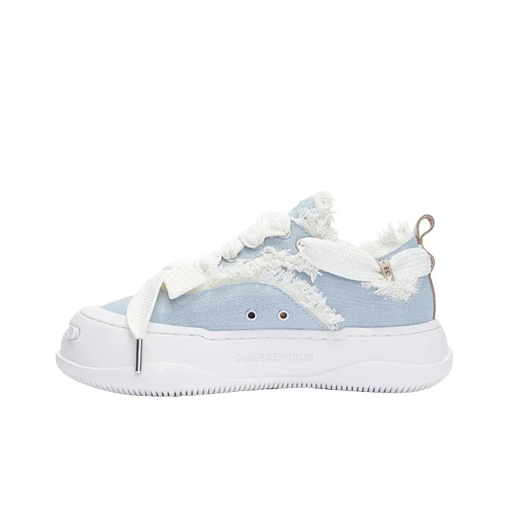 SMILEREPUBLIC Laugh Series Anti Slip And Wear Resistant Height Increasing Low Top Canvas Shoes Unisex Blue-1