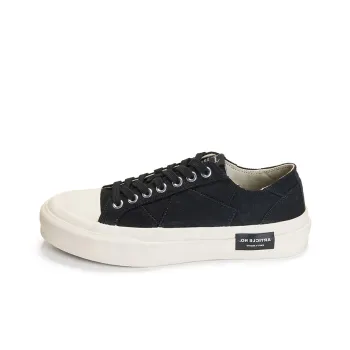 ARTICLE NO. Zhuge Collection Vintage Skateboard Shoes Black White