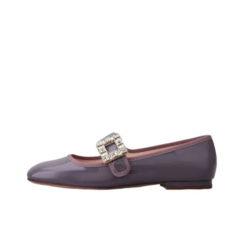 Roger Vivier Casual Single Shoes Women's