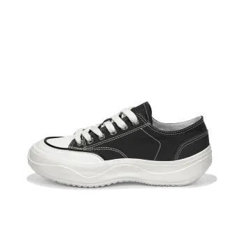 Warrior Anti Slip Wear Resistant Low Top Canvas Shoes Unisex
