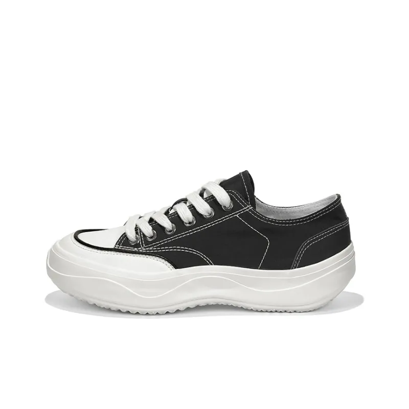 Warrior Anti Slip Wear Resistant Low Top Canvas Shoes Unisex-0