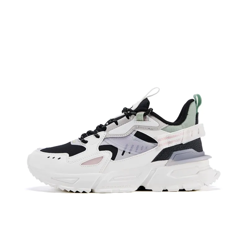 XTEP Shanhai Collection Chunky Sneakers Women's Low Top Black/White/Green-0